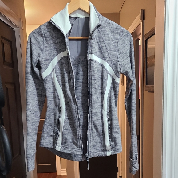 Women's zip up - Picture 1 of 2